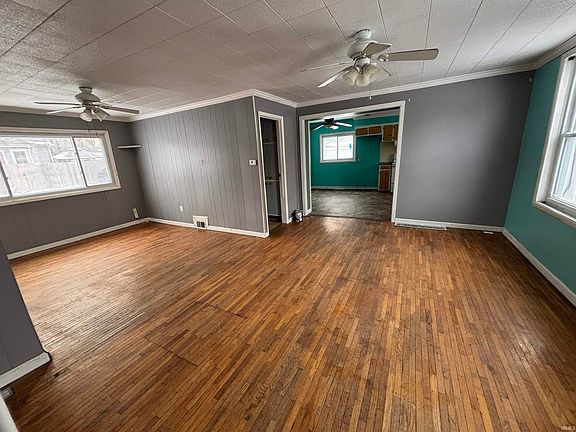 4th image of 2956 W Scott St