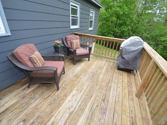 Deck ideal for entertaining