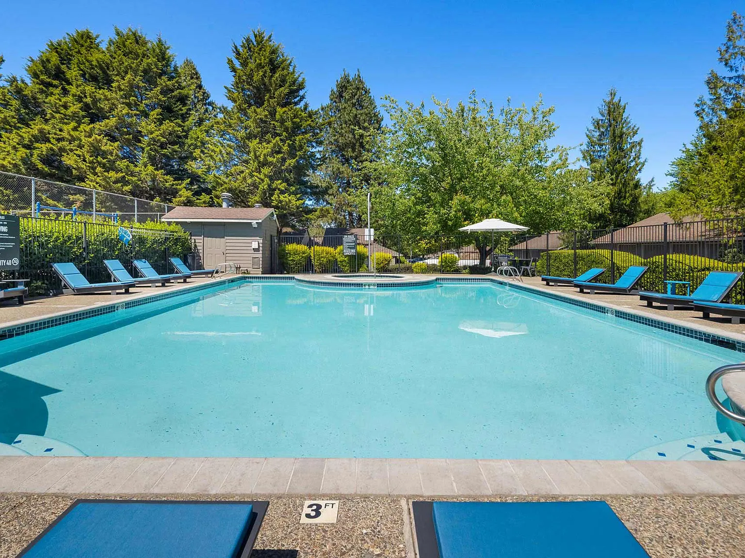 Tualatin Heights — Photo 4