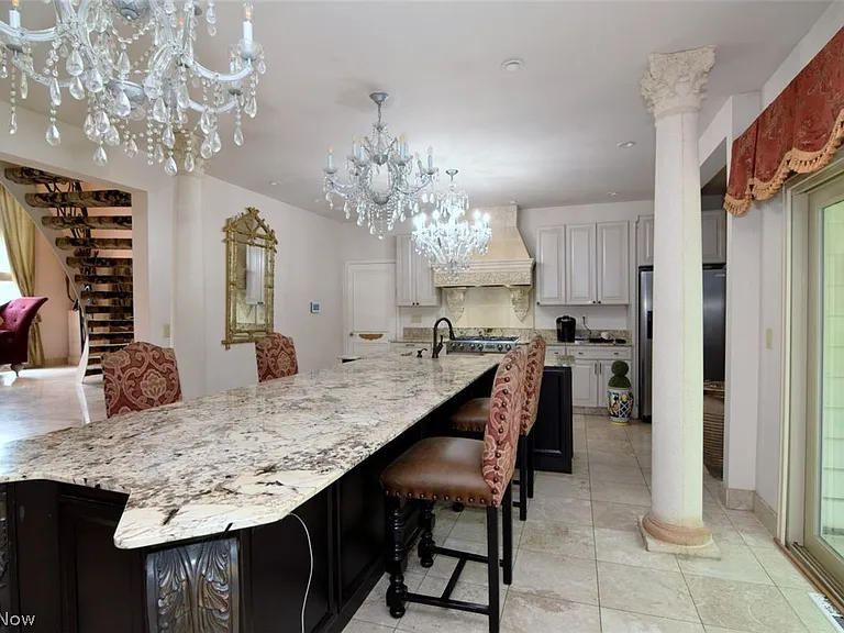 32049 Gates Mills Blvd — Photo 11