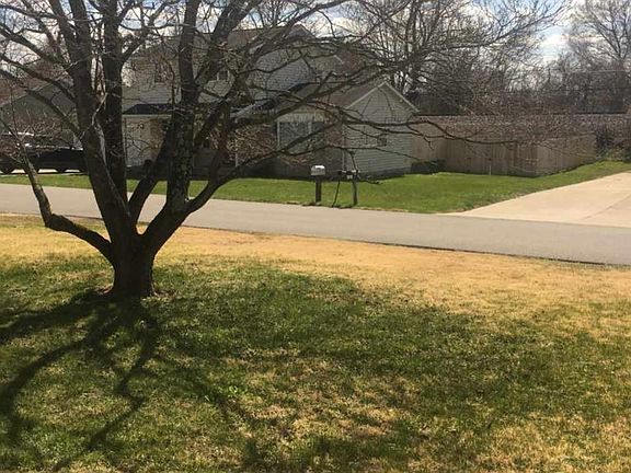 3rd image of 211 Brubaker Dr
