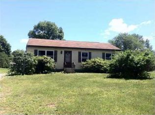 10 Spring St, Plainfield, CT 06374