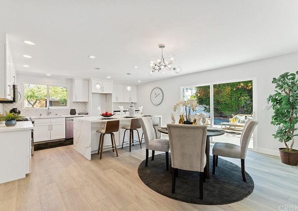 1st image of 23514 Erwin St