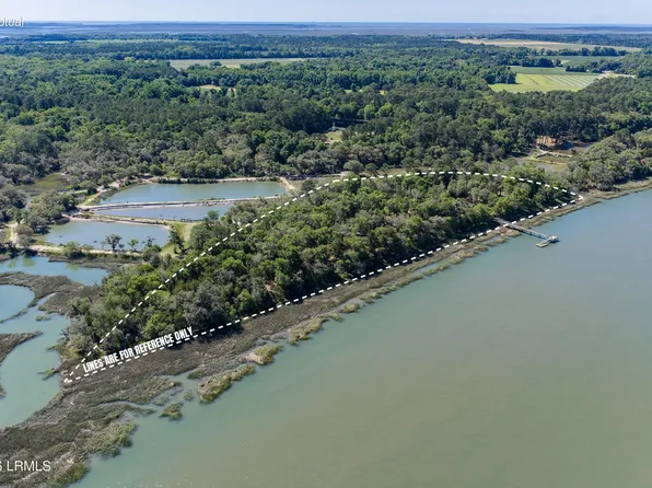 289 Orange Grove Rd, Saint Helena Island, SC 29920