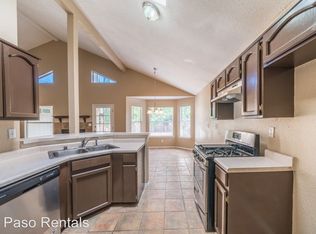 11848 Sal Berroteran Dr, El Paso, TX 79936
