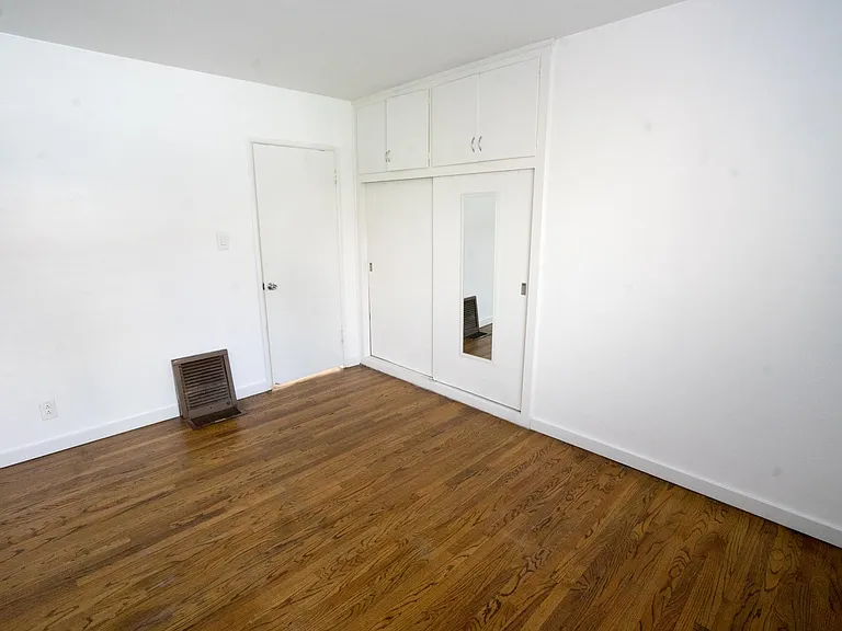 5614 Auckland Ave #5616 — Photo 9