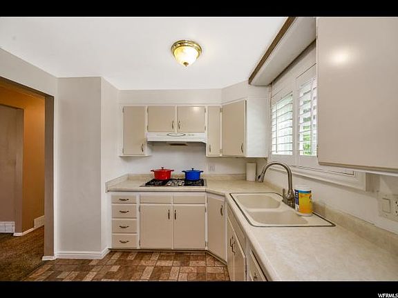 5th image of 4081 S Bonniewood St