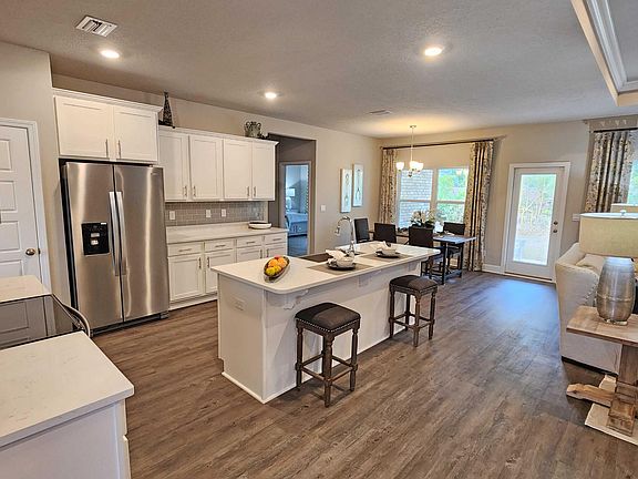7th image of this home