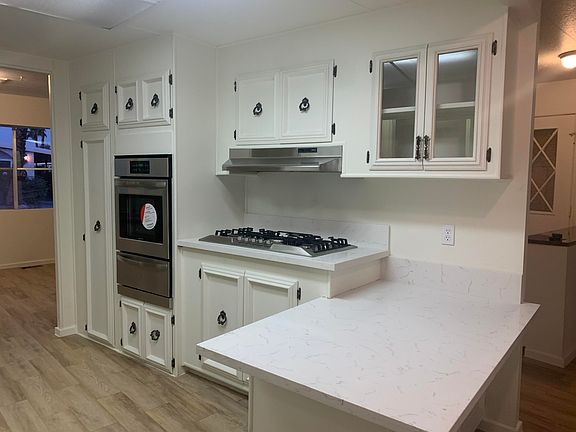 4th image of 136 Sage Dr