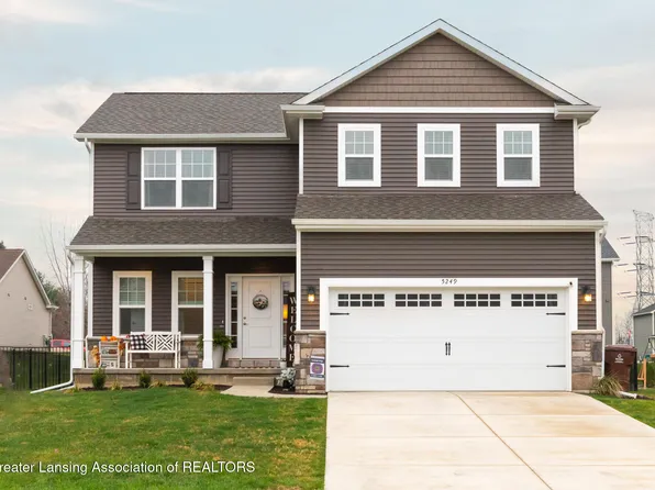 5249 Autumn Kirsten Dr, Fowlerville, MI 48836