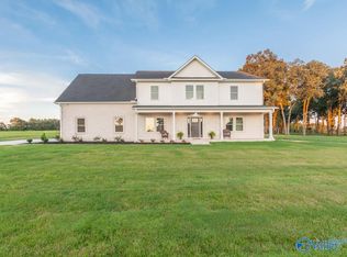 15100 York Ln, Athens, AL 35611