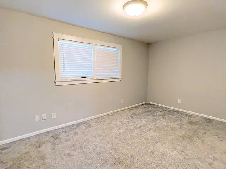 310 Cumberland Dr SE — Photo 13