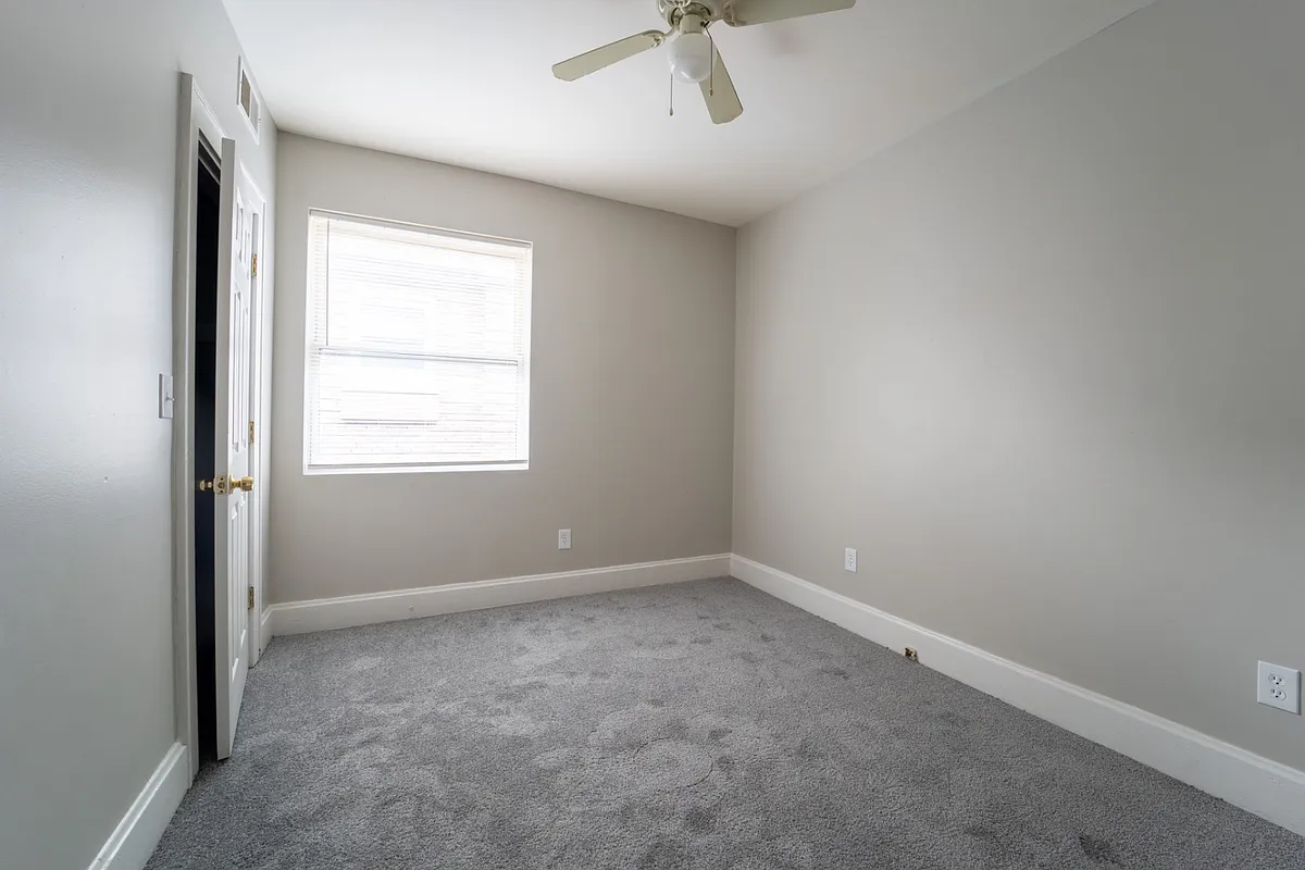 Unit Photo - 611 Prospect Pl #3
