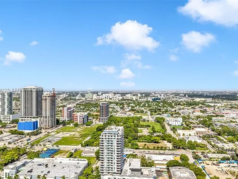 1800 N Bayshore Dr #4208 — Photo 20