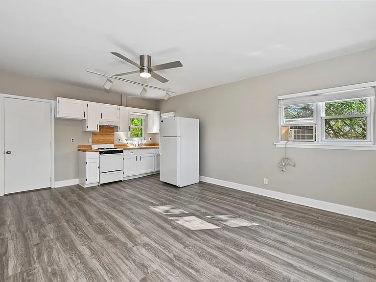 868 Commerce St #UP — Photo 12