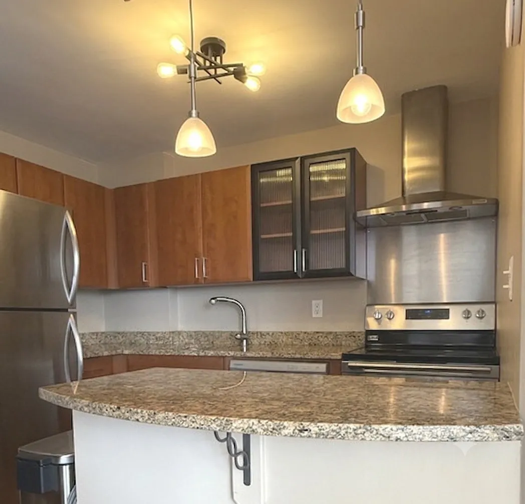 2 bed, $3,000 — Photo 3