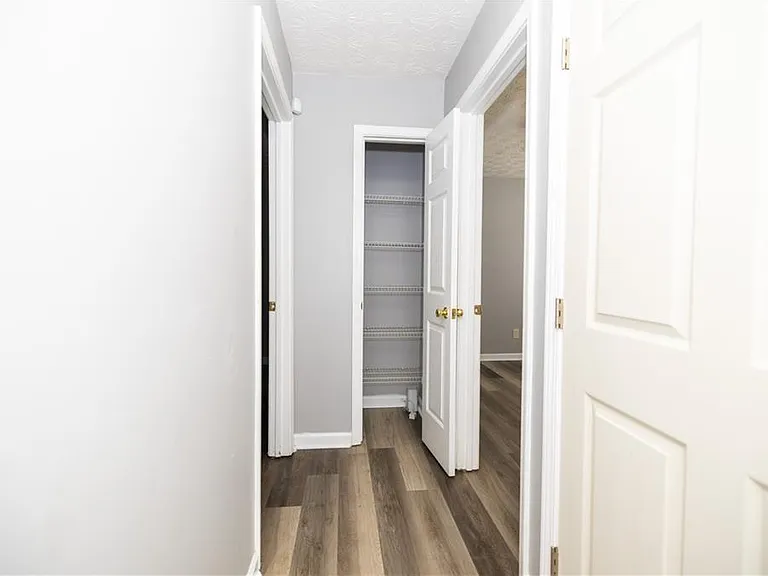 599 Rivulett Ct — Photo 21
