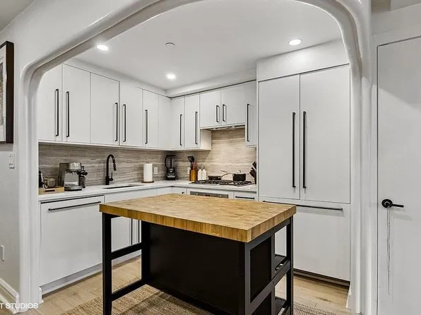 533 E 12th St #6A, New York, NY 10009