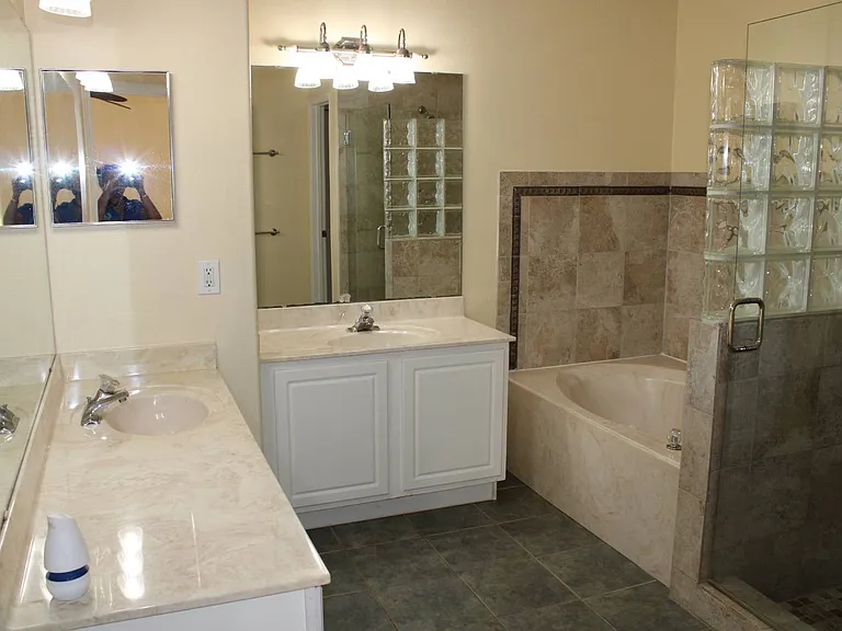 353 Heather Hills Dr — Photo 12