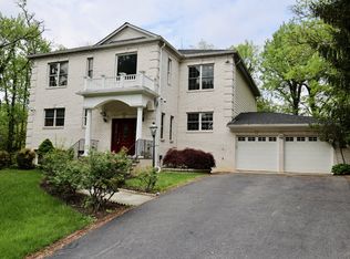 1310 Forestwood Dr, Mc Lean, VA 22101