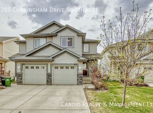 1285 Cunningham Dr SW, Edmonton, AB T6W0R7