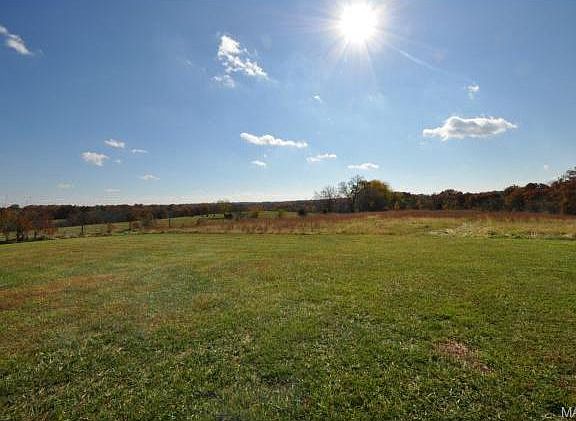4th image of 10 Eagle Crest Ct