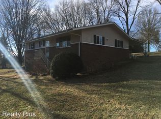 1225 Cherokee Cir, Sevierville, TN 37862