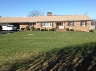 197 Augusta Farms Rd, Waynesboro, VA 22980