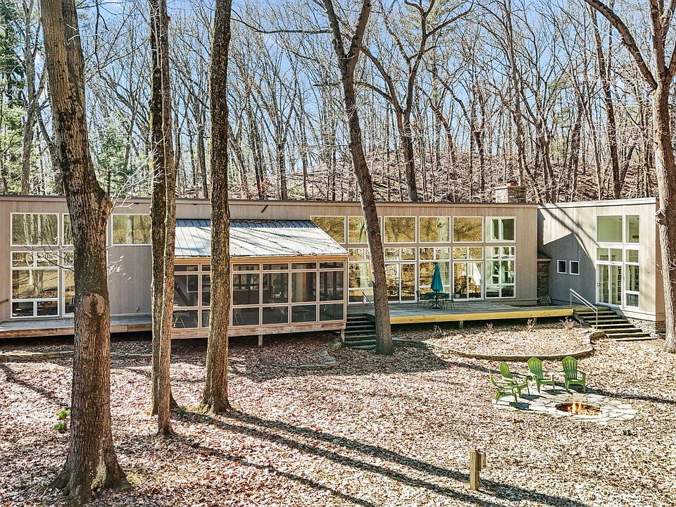 1st image of 4249 Lake Rd