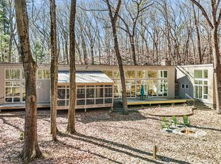 4249 Lake Rd, Bridgman, MI