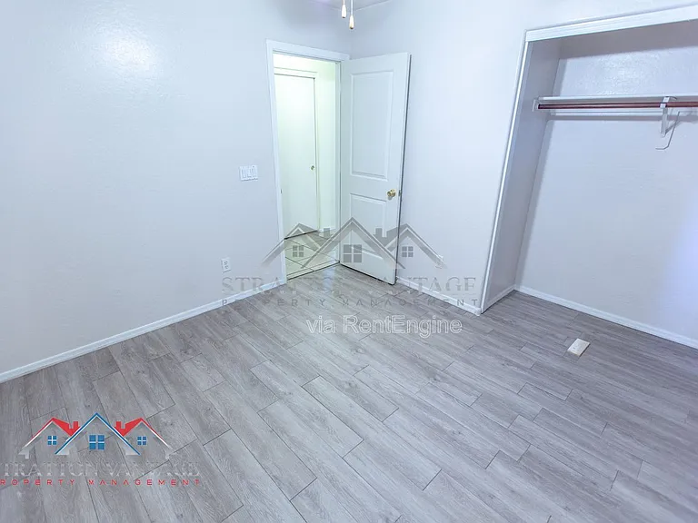 11801 W Paradise Dr — Photo 25
