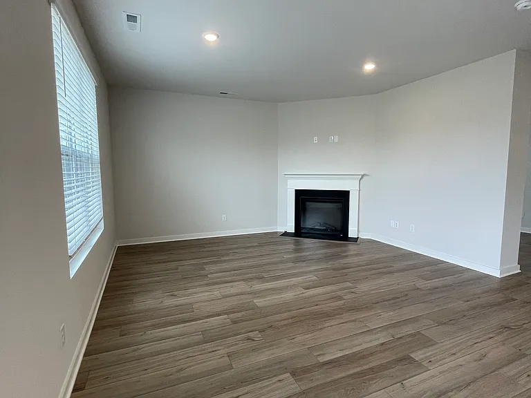 2458 Williams Ridge Dr — Photo 11