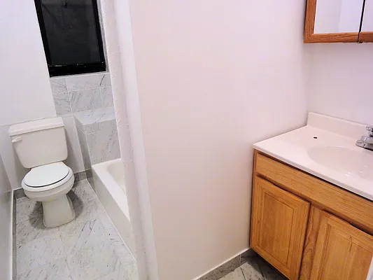 Rented by DSA Realty | media 23