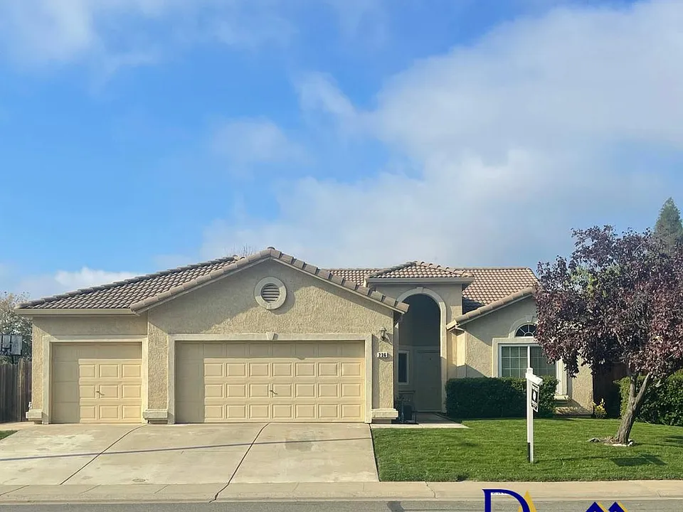 236 Fuller Ln