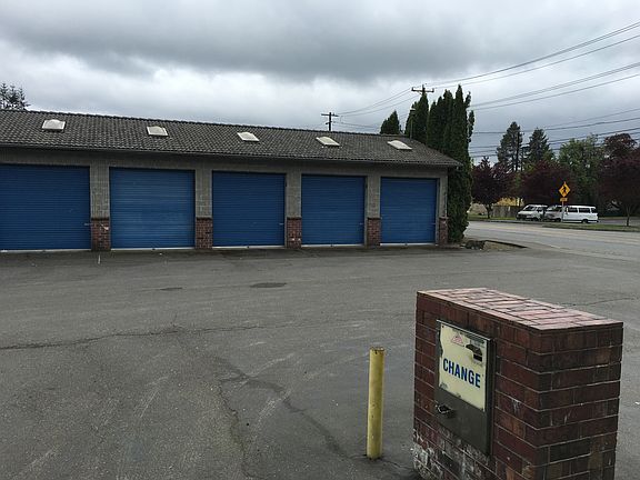 5th image of 502 E Stanley St