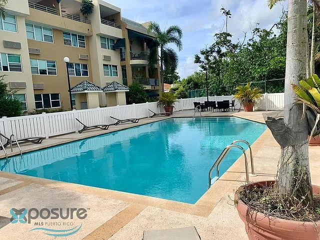 Point Lagoon Estates (Condominio) — Photo 1
