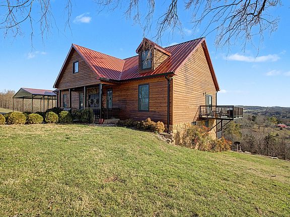 3rd image of 327 Stoneybrook Rd