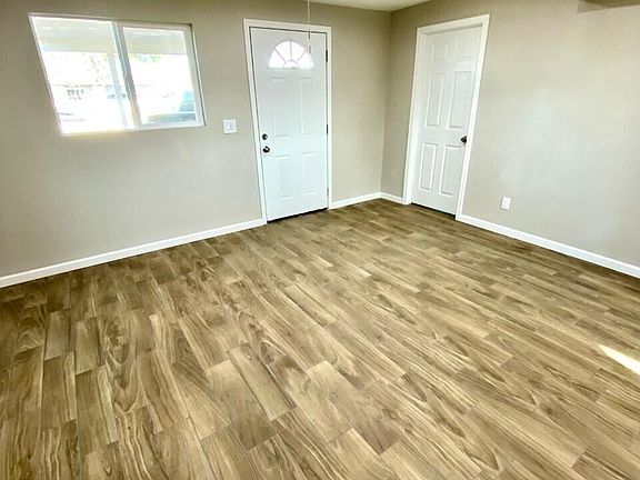 3rd image of 5026 S 36th Ave