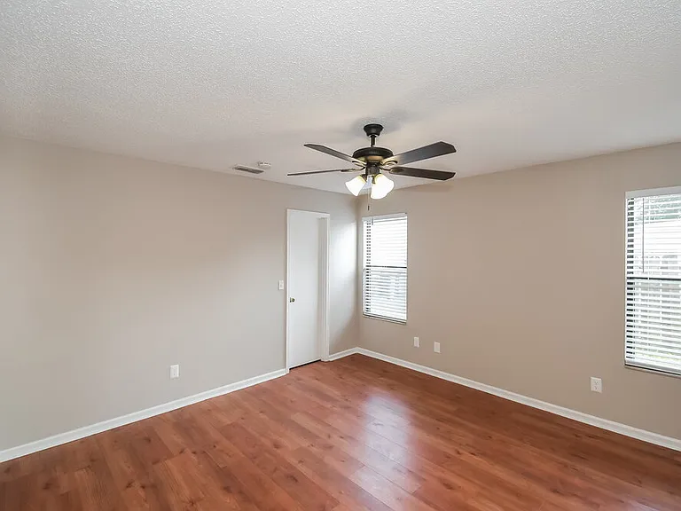8155 Pineverde Ln — Photo 12