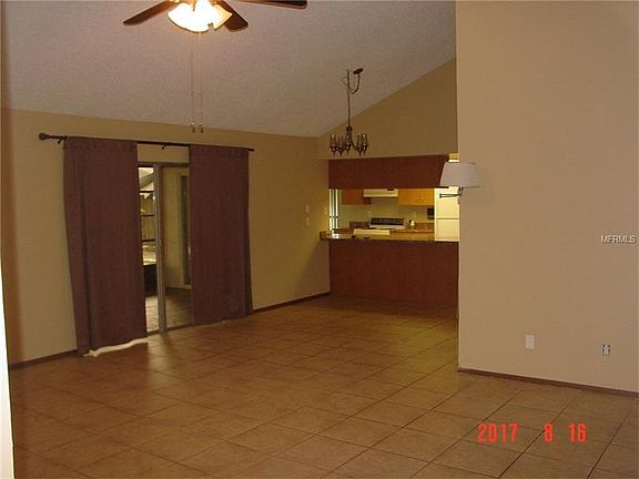 5th image of 12828 Tallowood Dr
