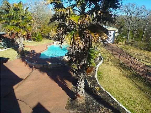 2nd image of 4829 Williams Creek Dr