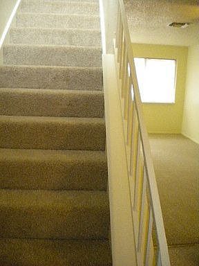 4th image of 805 N Oak St APT 103
