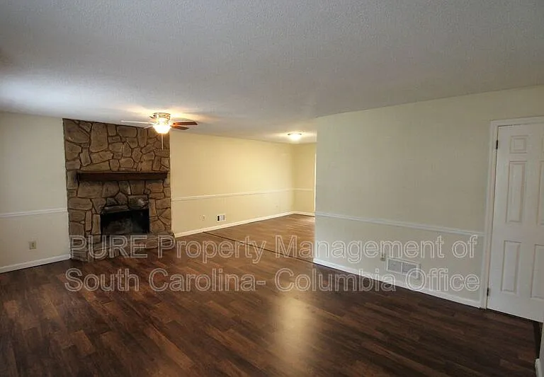 403 Charwood Ln — Photo 13