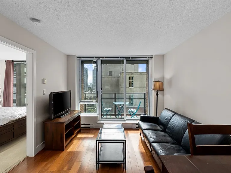 1088 Richards St #620 — Photo 2