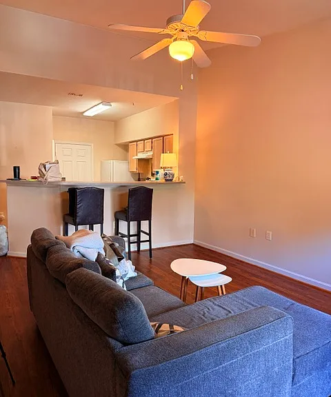 1015 Weybridge Ct #306 — Photo 7