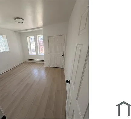 1 bed, $1,050 — Photo 2