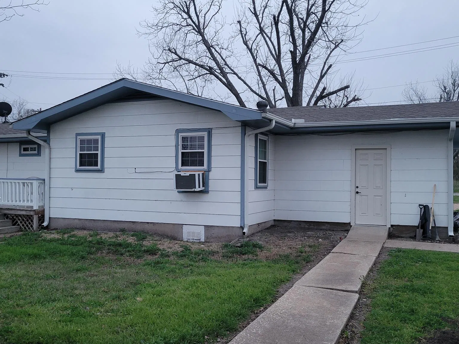 3 bed, 1120 sqft, $1,500 — Photo 4
