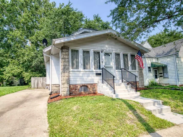 1327 N Bourland Ave, Peoria, IL 61606