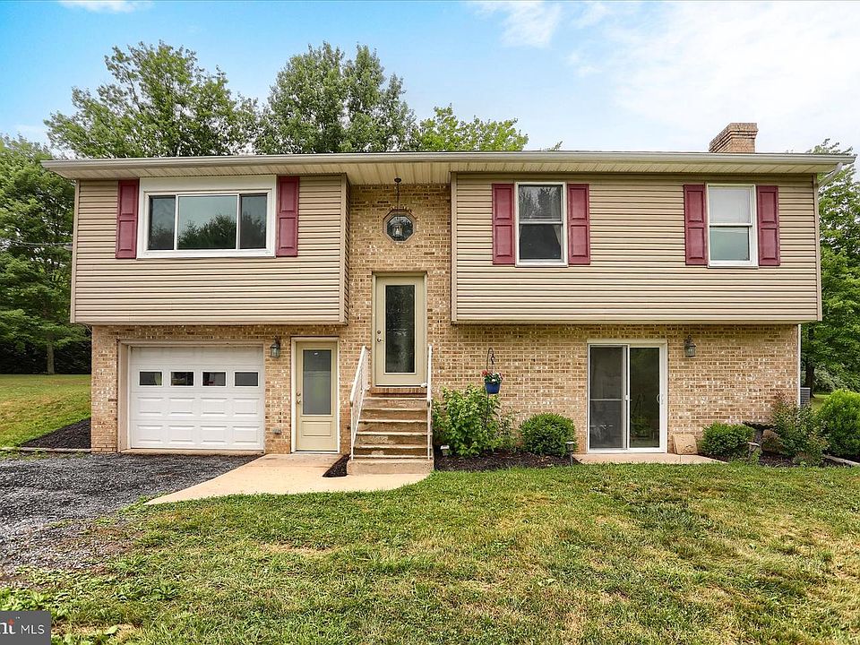 1st image of 30 Westerlau Dr