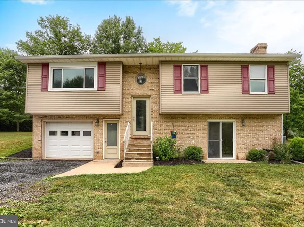 30 Westerlau Dr, Dillsburg, PA 17019